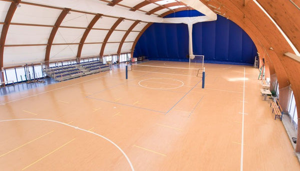 ¿Cómo elegir un suelo deportivo para una cancha de voleibol cubierta? - Mr Parquet