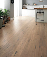 Handsculped European Oak · vista 3